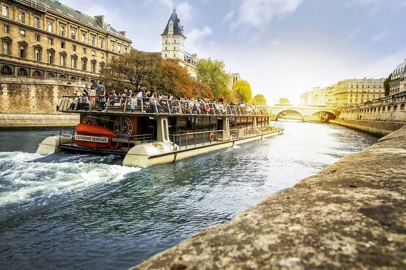 Paris: Seine Cruise & Crepe Tasting near the Eiffel Tower