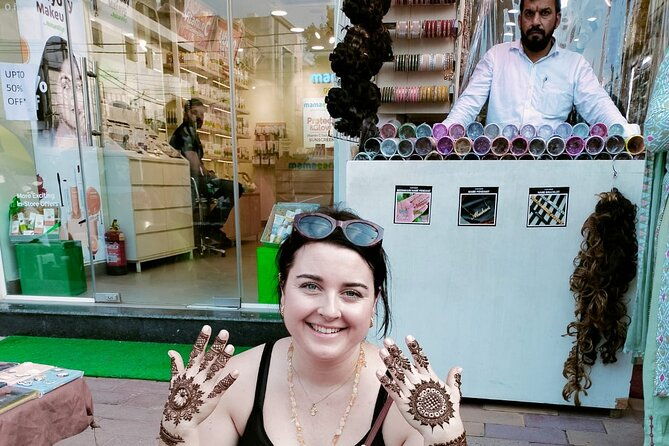 Private Customized Delhi Shopping Tour with Female Consultant - Key Points