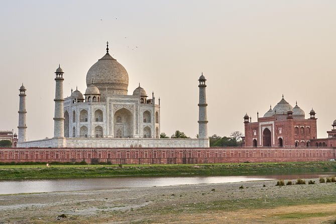 Private Day Tour of Taj Mahal and Agra Fort From Delhi By Car - All Inclusive - Key Points