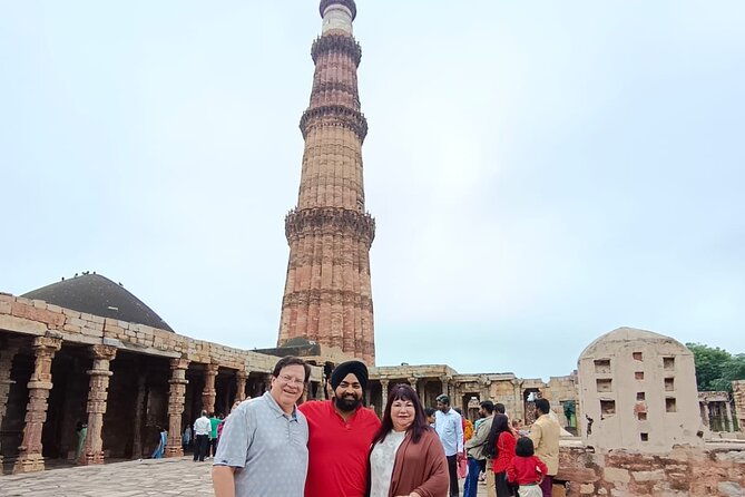 Private Old and New Delhi Sightseeing Tour - Outside Red Fort and a Photo Opportunity