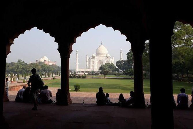 Private Taj Mahal Agra Day Tour by Car from Delhi - The Itinerary in Detail: What to Expect