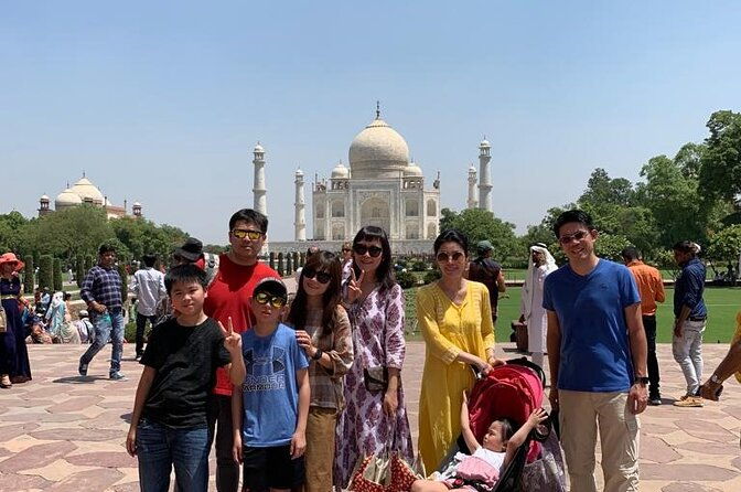 Private Taj Mahal and Agra Fort Tour from Delhi by Car - Exploring Agra Fort