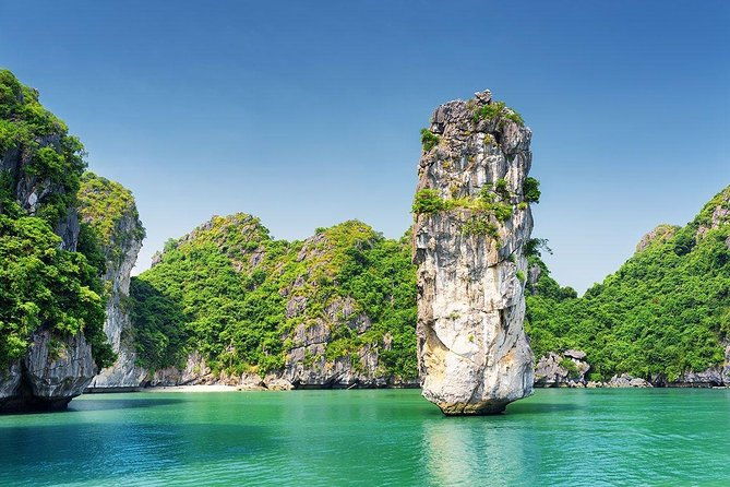 Round-Trip Hanoi to Halong Private Vehicle Charter - Key Points
