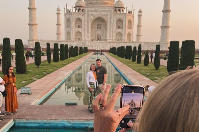 Taj Mahal and Agra Private Day Tour by Car from Delhi - The Journey to Agra: What to Expect from the Transport