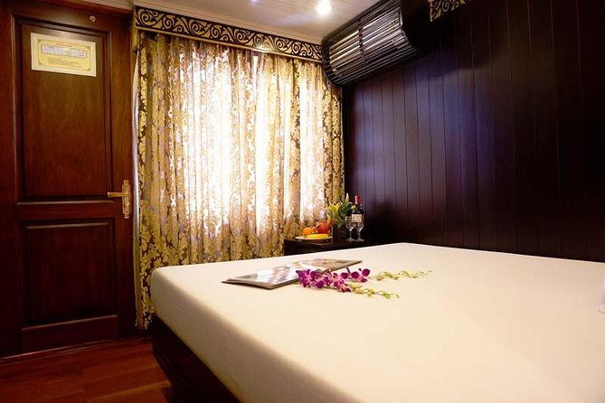 2 days - 1 night in Bai Tu Long Bay at 3 stars cruise - Ocean view cabins - Key Points