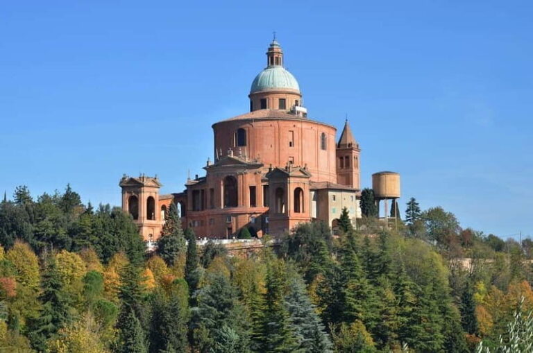 2 days in Bologna between culture, food, and motors - FAQ
