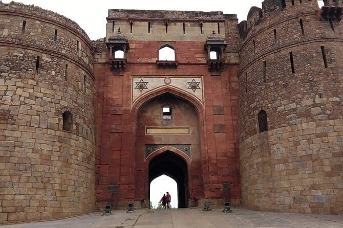 2-Hour Private Walking Tour in Purana Qila - Exploring the 2-Hour Private Walking Tour in Purana Qila