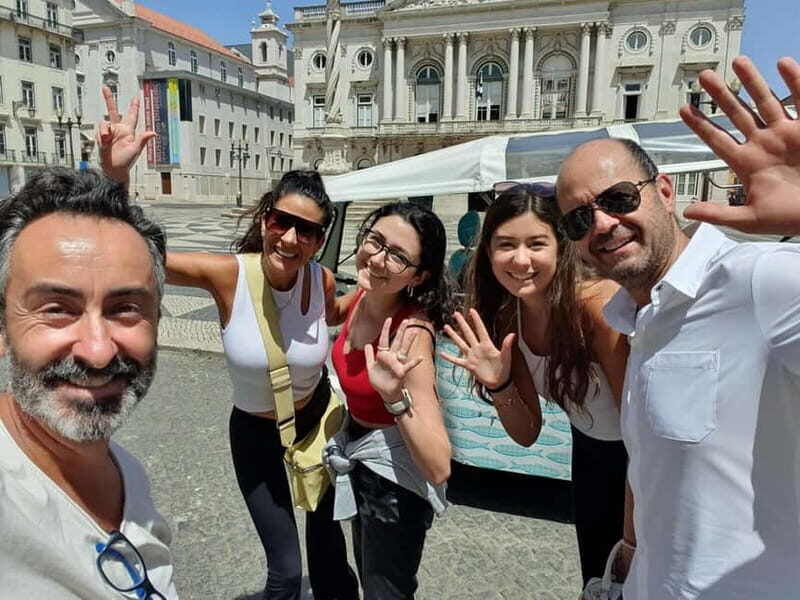 2 hours tour for your first day in Lisbon
