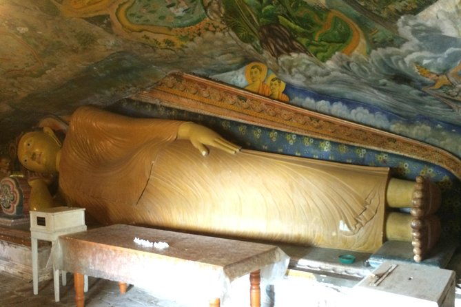 05 Day Explore Sri Lanka - Authentic Encounters and the Guide Experience  