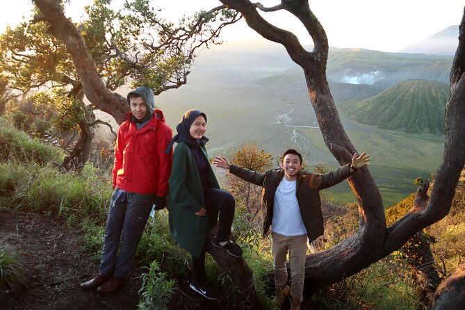 1 Day - Amazing Bromo Sunrise tour with 7 spots // 00.30 -13.00 - Starting at Love Hill (Bukit Cinta)