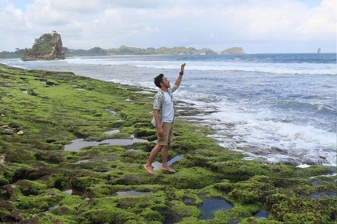 1 Day - Malang Beaches and Island Hopping // 06:30 - 17:30 - The Itinerary: What to Expect