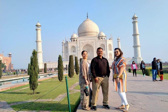 1 Day tour to Agra from Delhi by Car with 5 Star Lunch - Gourmet 5-Star Lunch: A Culinary Break