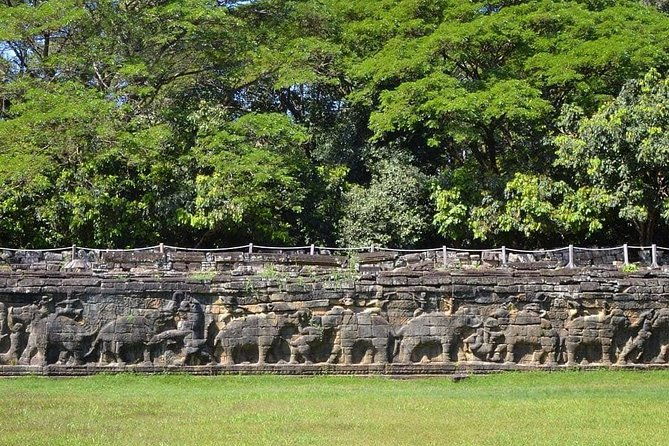 1-Day Tour with Private Transportation and English Speaking Guide - Practical Details and What You Get for the Price