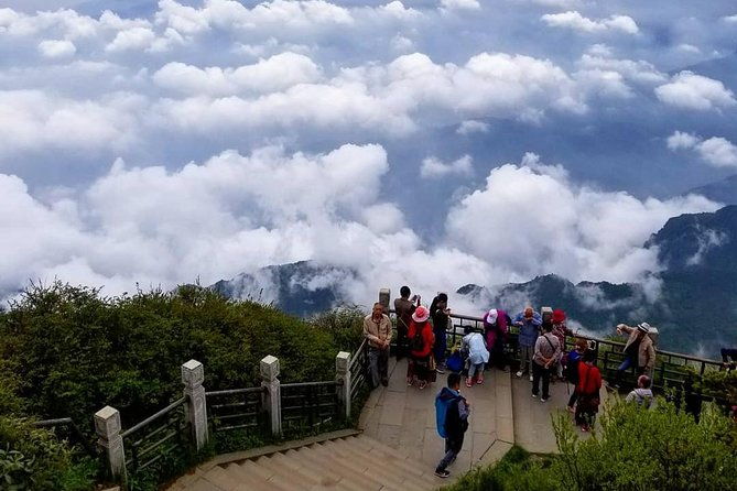 2-Day All Inclusive Leshan Giant Buddha and Emei Mountain Tour - The Itinerary in Detail