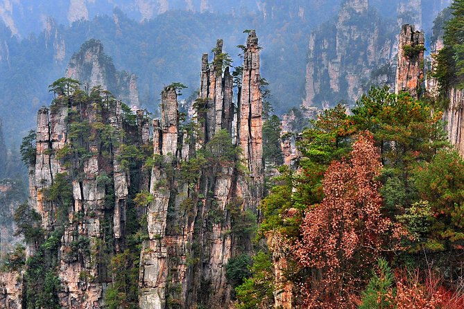 2-Day Mini Group Zhangjiajie Tour: Avatar Mountain & Glass Bridge - Detailed Breakdown of the Itinerary