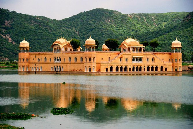 2-Day Private Tour of Jaipur from Delhi: City Palace, Hawa Mahal and Amber Fort - Day 2: The Heart of Jaipur’s Forts and Palaces