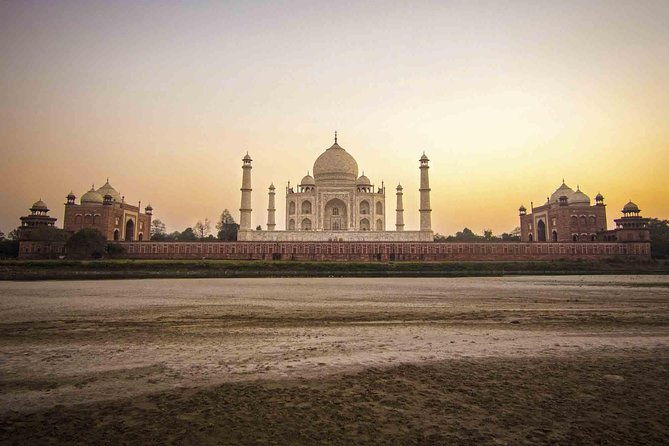 2 Days Delhi Agra and Fatehpur Sikri Tour By Private Car - What’s Included and What to Expect