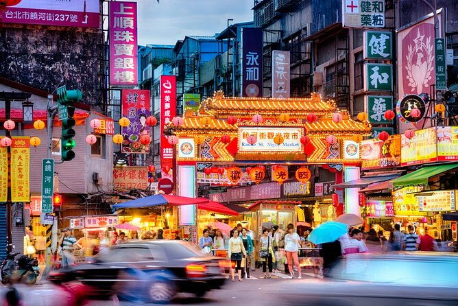 2-hr Raohe Night Market Walking Private Tour with a Tour Guide - Who is this tour best suited for?