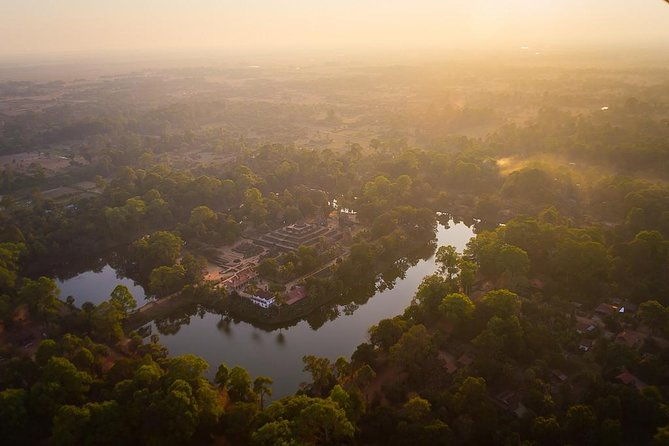 3-Day Angkor, Lake-side Village & Roluos Temples Tour - Day 2: Early Morning Sunrise and Hidden Gems