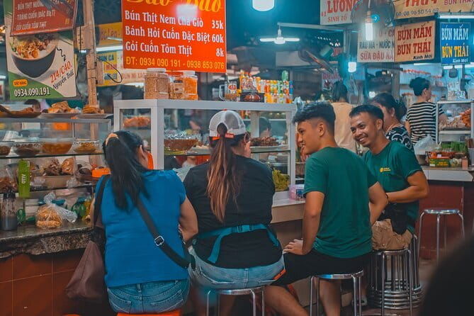 3 Hours Cycling Street Food Night Ride in Ho Chi Minh City - The Experience: What You Can Expect