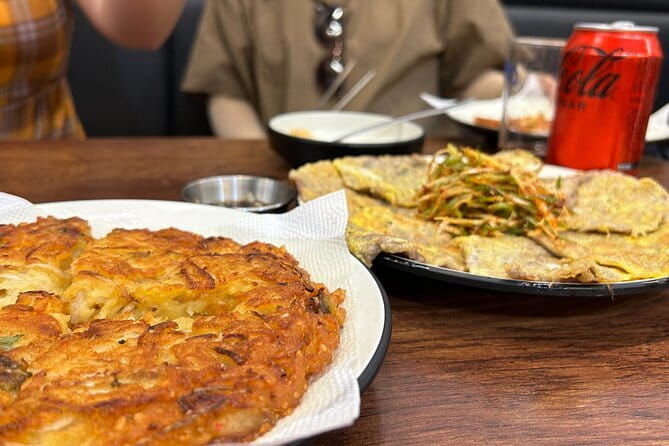4 Hours UNESCO Palace and Street Food Tour in Seoul - The Value of This Tour