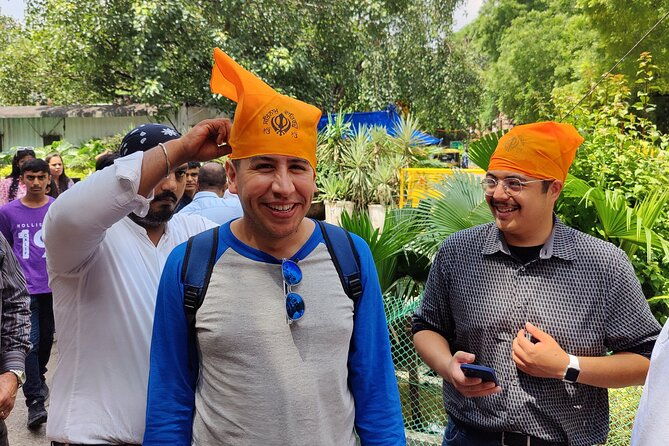 5 Senses Tour - Old + New Delhi, Workshops, Lunch all inclusive - The Vibrant Market of Chandni Chowk