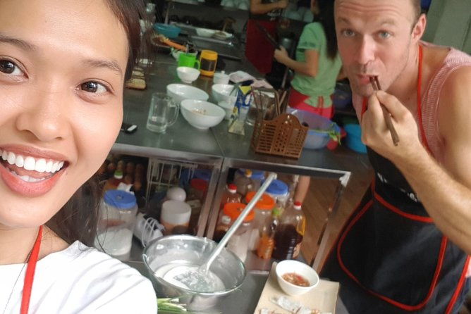 5 Traditional Dishes Hanoi Cooking Class with Market Trip - The Itinerary in Detail