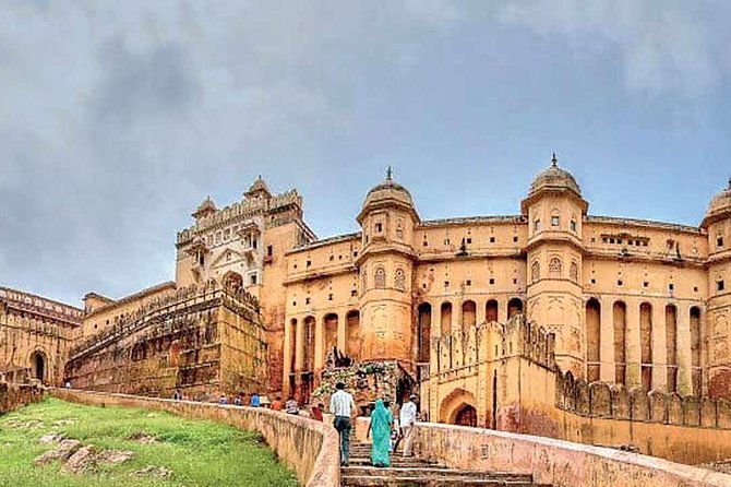 7 Days Golden Triangle Delhi,agra, Jaipur - Exploring Delhi: Ancient and Modern Sights