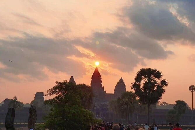 A Day Tour to Magnificent Angkor - Why This Tour Stands Out
