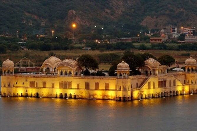 A day with DD - See Jaipur like a local with a local. - What’s Included and What’s Not