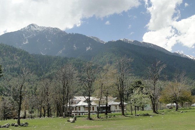 A Serene Holiday in Kashmir - The Experience: What Makes It Stand Out