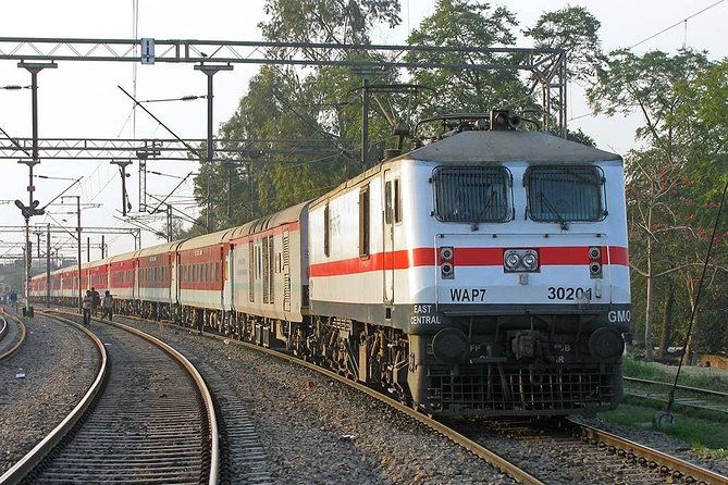 All Inclusive Day Trip to Taj Mahal from Delhi by Express Train - What’s Included & Not Included?