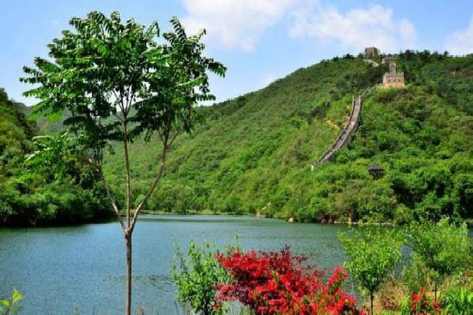 All-Inclusive Private Day Trip to Mutianyu and Huanghuacheng Water Great Wall - The Itinerary: A Deep Dive