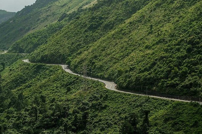 All must-see places Hue City, Hai Van Pass from Hoi An Group Tour - Concluding the Day