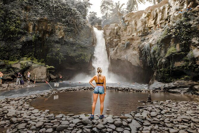 Amazing Ubud and Uluwatu Sunset Tour with Dinner Packages - Puri Saren Palace: Stepping Back in Time
