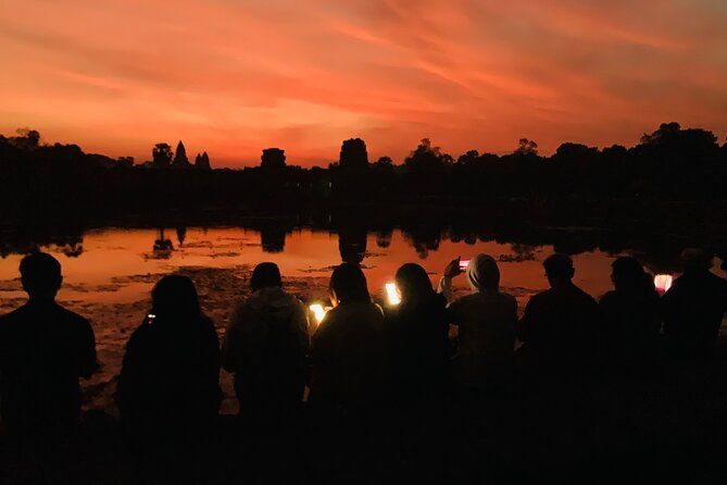 Angkor Wat Sunrise and Angkor Thom Sunset Tour - Who Is This Tour Best Suited For?