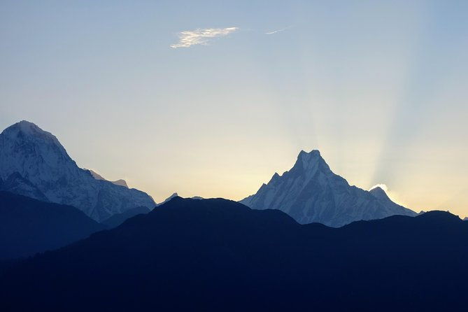 Annapurna Circuit Trek 12 days - Guides and Support
