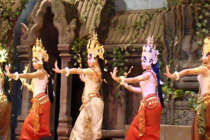 Apsara Dance Performance Including Buffet Dinner and Hotel Pickup - Who Will Love This Experience?