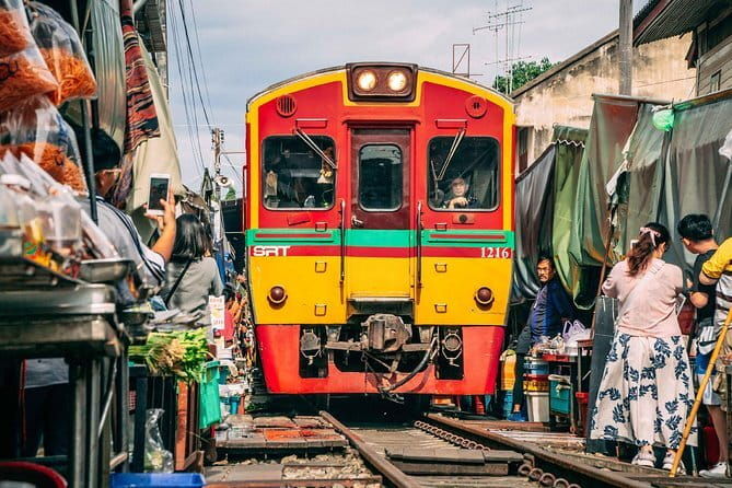 Ayutthaya, Damnoen Floating & Maeklong Railway Market Day Tour - The Real Deal from Past Travelers