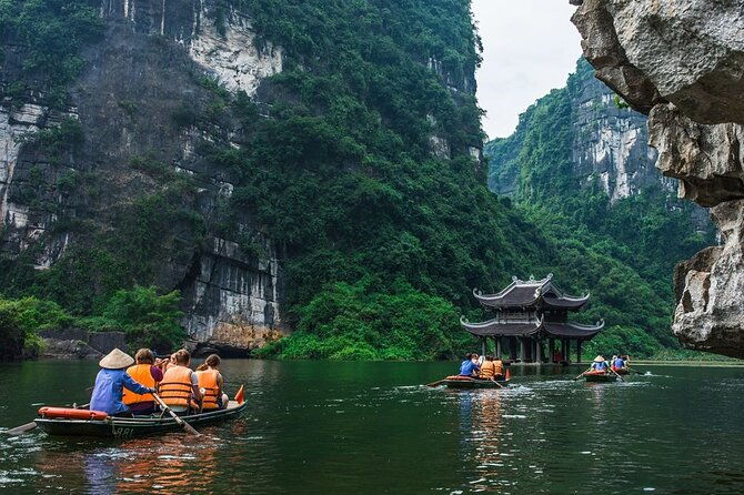 Bai Dinh Pagoda, Trang An boat and Mua Cave Limousine from Hanoi - Authentic Experiences and Hidden Gems