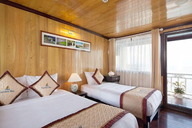 Bai Tu Long boutique & budget cruise 2D: Kayaking, swimming at pristine palaces - Day 2: Discovering Fishing Villages & Returning to Hanoi