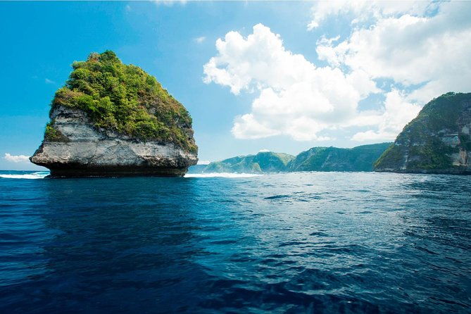 Bali Hai - Nusa Penida Adventure Cruise - Stop 5: Ceningan Divers – A Glimpse of Nusa Penida’s Sister Island