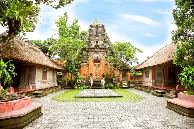 Bali Tour Driver - Transportation and Logistics