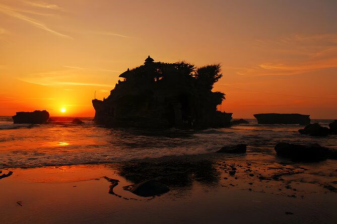 Bali Tour: Lake, Iconic Gate, Temple, Hot Spring and Rice Terrace - In-Depth Look at the Itinerary