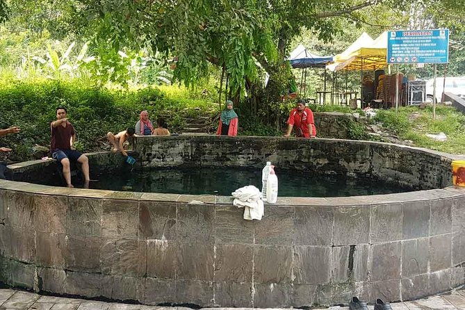 Batu Caves,Waterfalls and Hot Springs Tour With Lunch - Who Will Love This Tour?