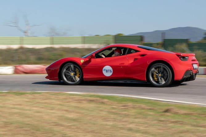 Be a pilot - Ferrari track day - Who Should Consider This Tour?