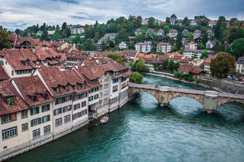 Bern Private Walking Tour - The Heart of Bern: Charismatic Squares and Fountains