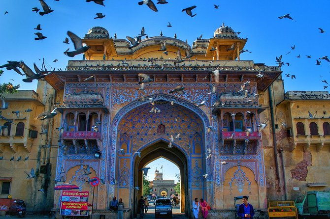 Bestseller of India, private tour - Transportation and Accommodation