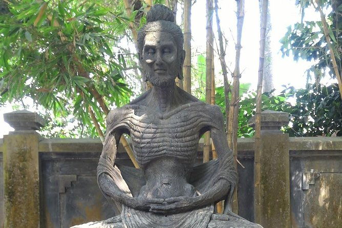 Borobudur Temple Climb To The Top & Prambanan Temple - 1 day tour - Practical Considerations