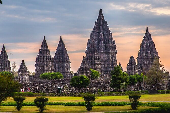 Borobudur(climb up), Merapi Volcano and Prambanan Temple Tour - Transportation and Logistics: Making the Day Smooth